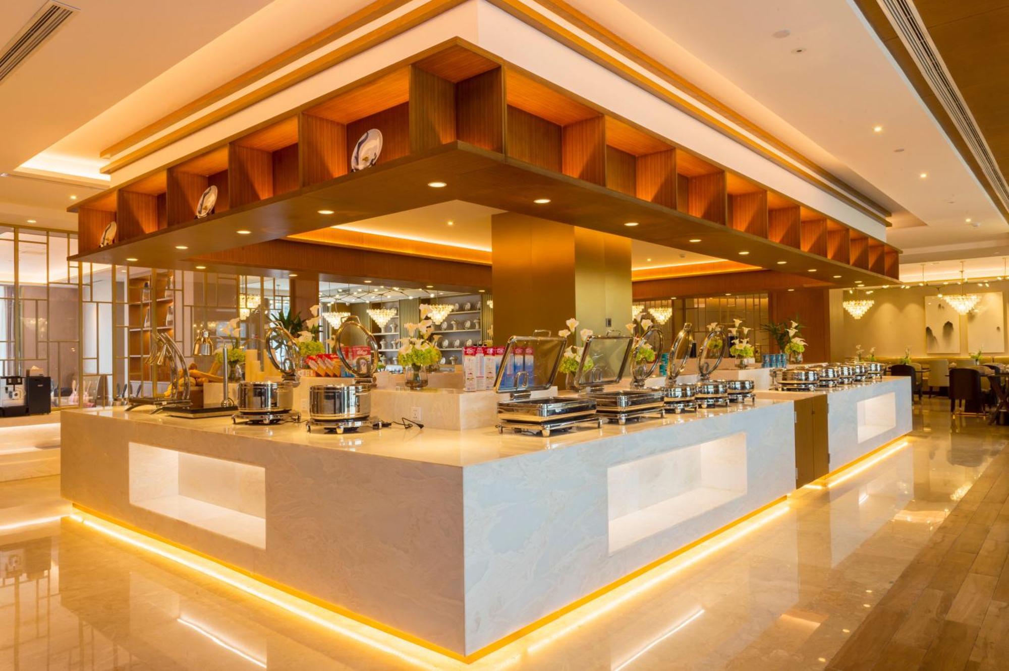 Ramada Plaza Fuxian Lake Chengjiang  Eksteriør bilde