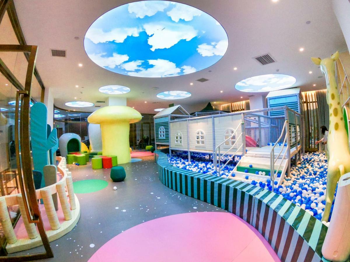 Ramada Plaza Fuxian Lake Chengjiang  Eksteriør bilde