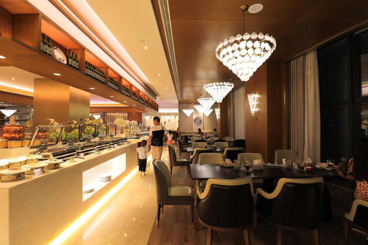 Ramada Plaza Fuxian Lake Chengjiang  Eksteriør bilde